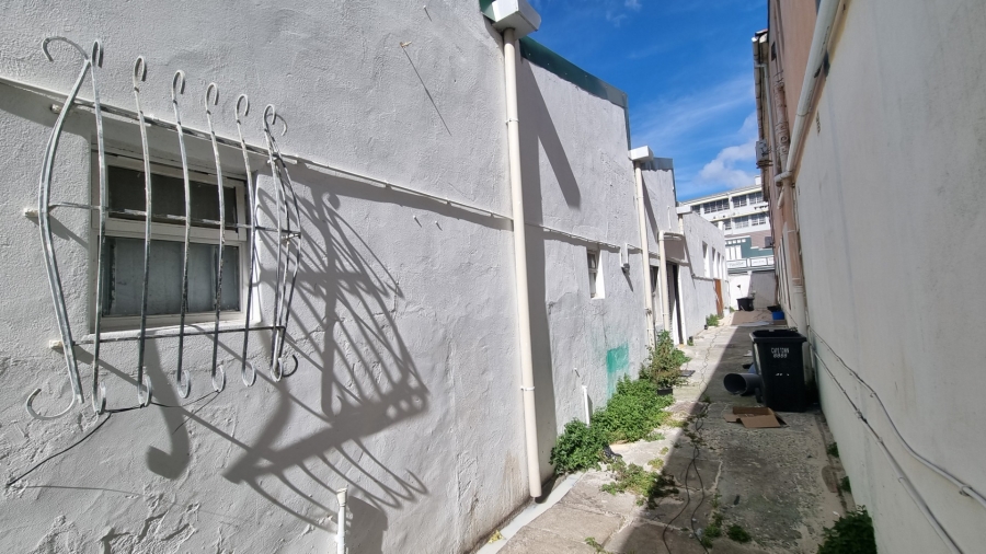 To Let Commercial Property for Rent in Woodstock Western Cape